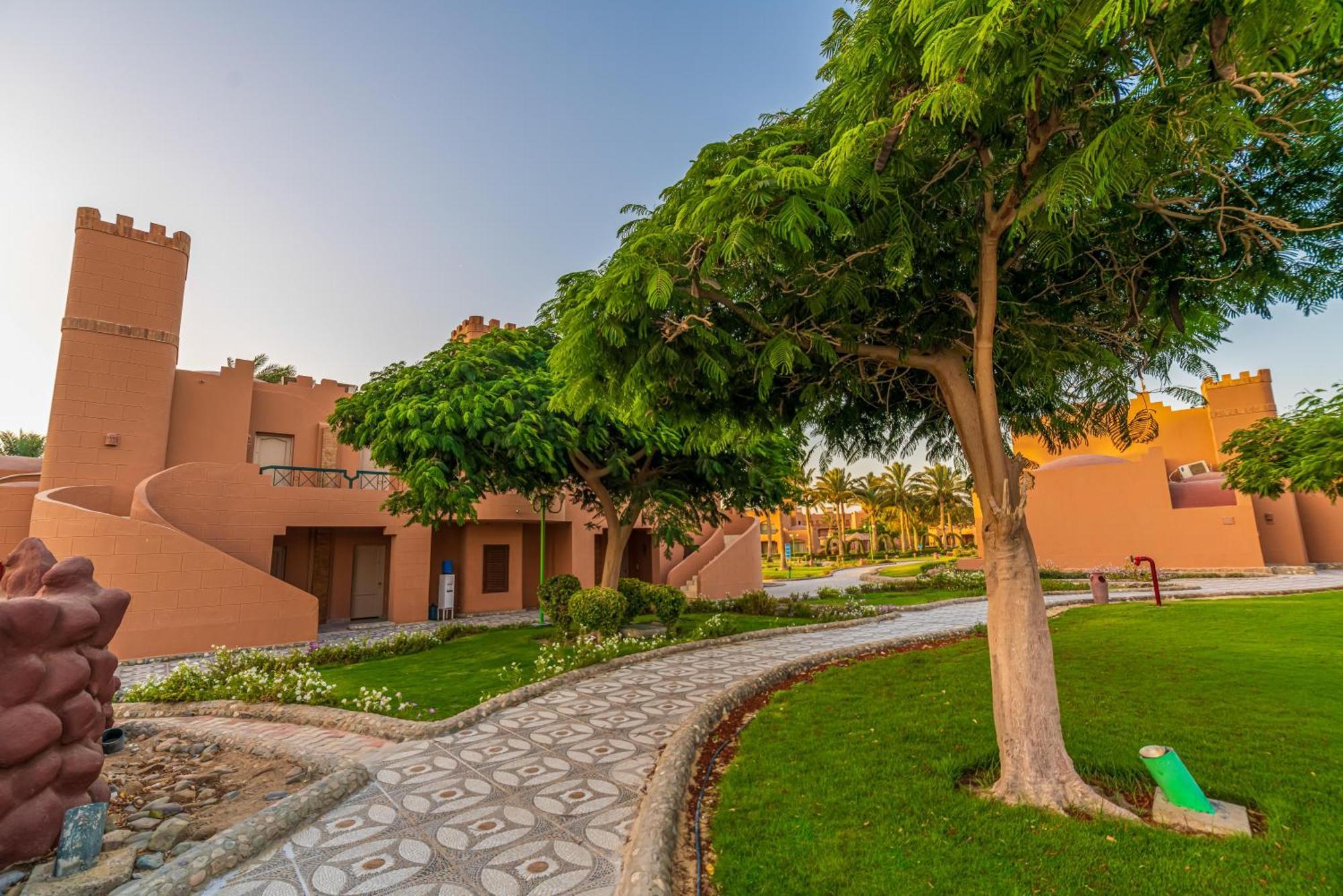 Akassia Swiss Resort El Qoseir Exteriör bild